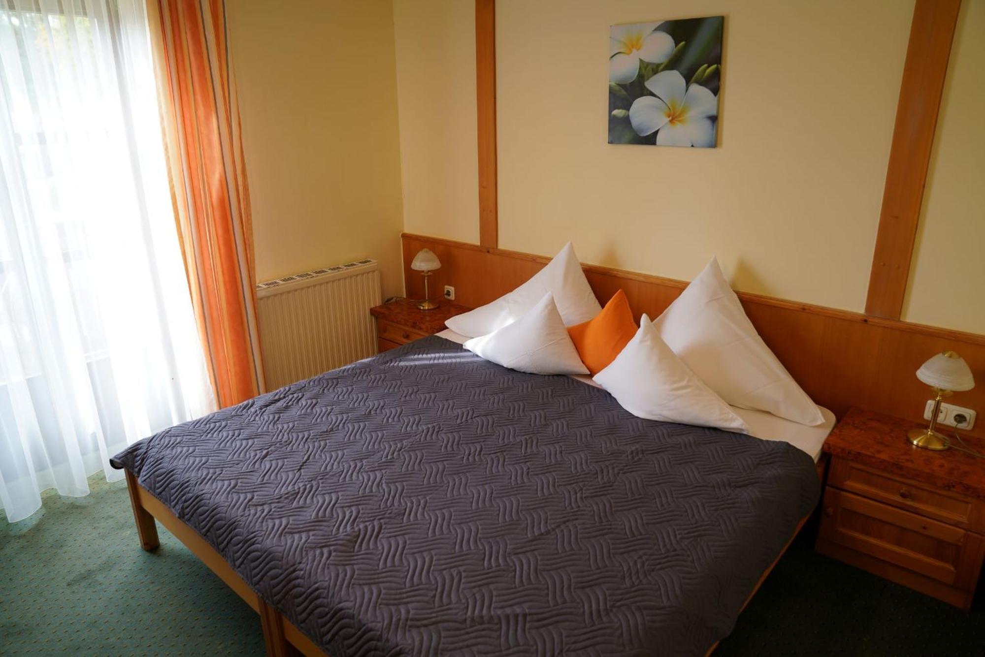 Pension Thermenland Loipersdorf bei Fuerstenfeld Bagian luar foto